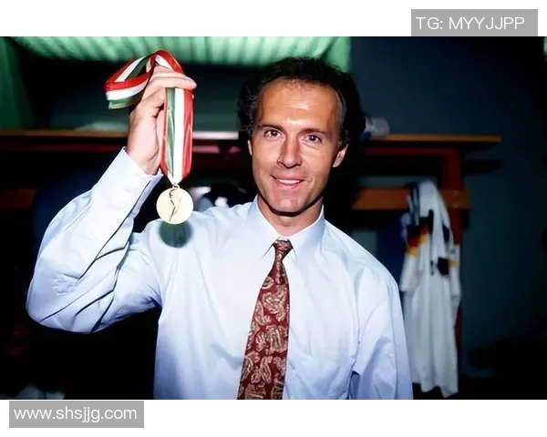 世界足球巨星的传奇人生与荣耀时刻揭秘